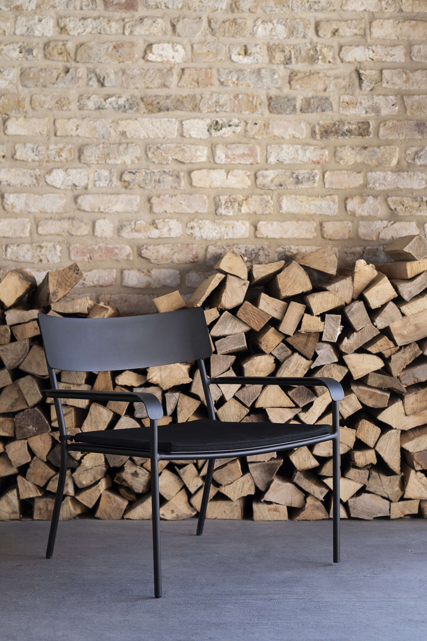 August Lounge Chair by Vincent Van Duysen - Image 3