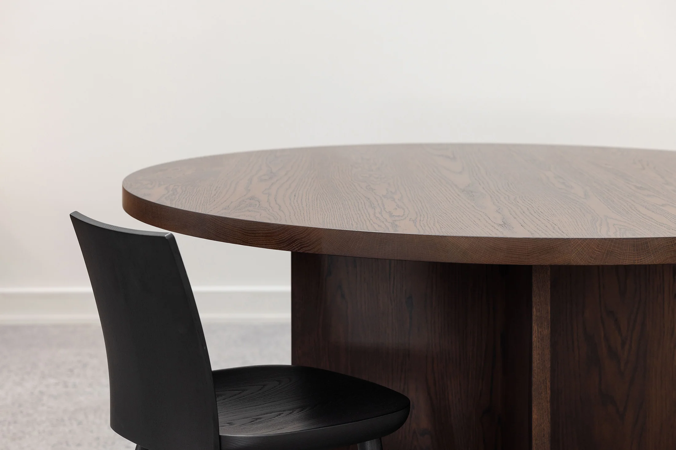 Fragment Dining Table - Round - Image 3