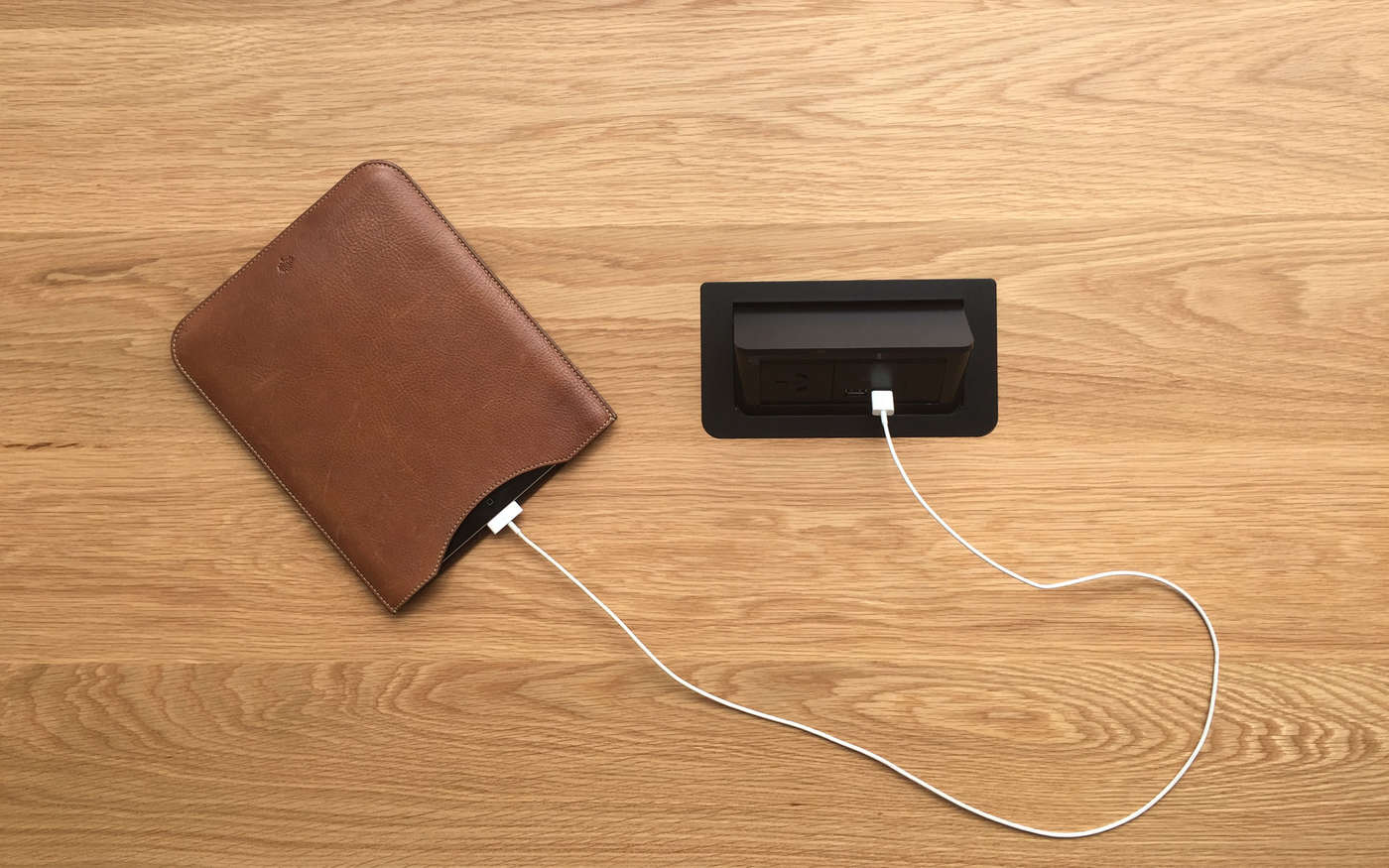 Hawk Table - Image 3