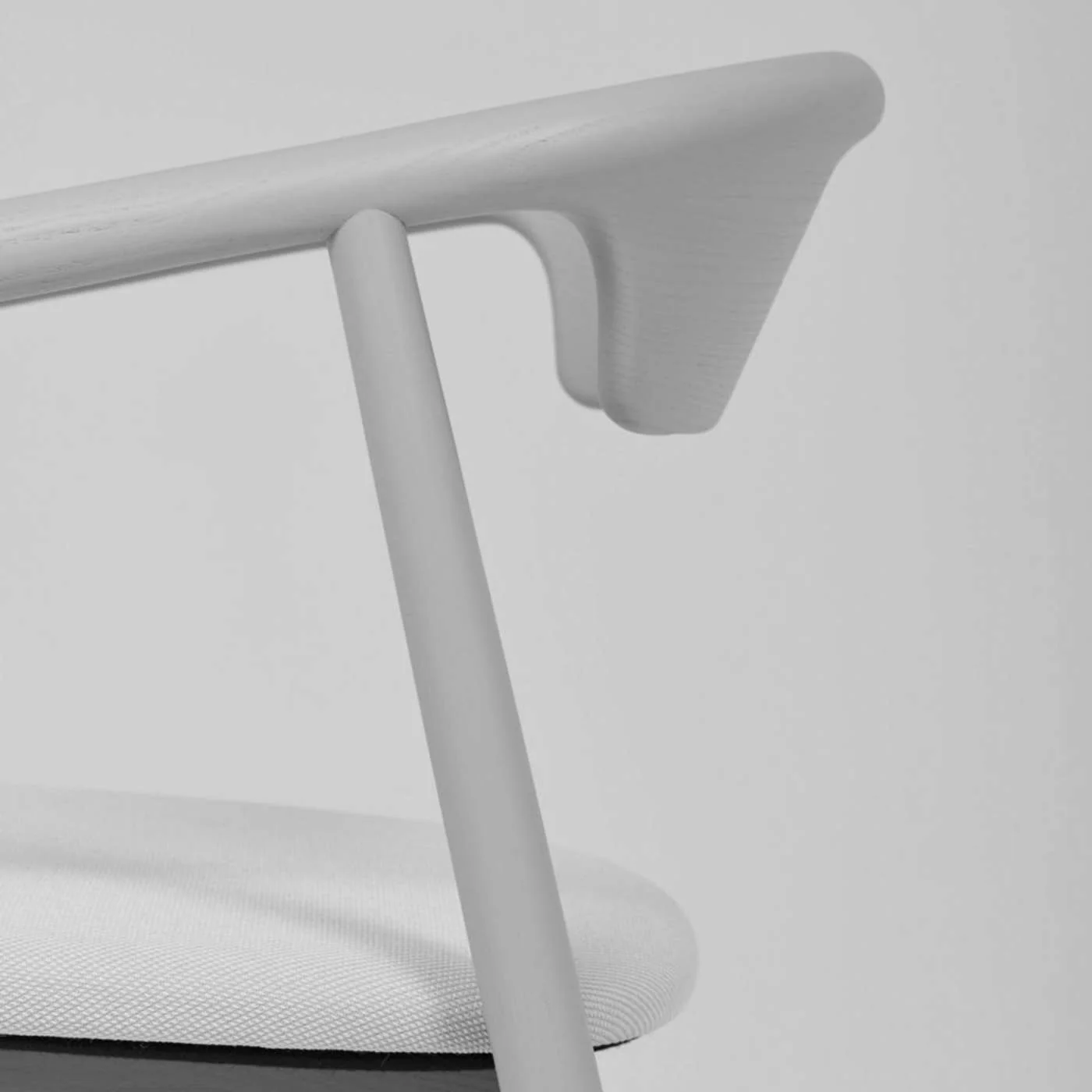 Leva Chair - Image 4