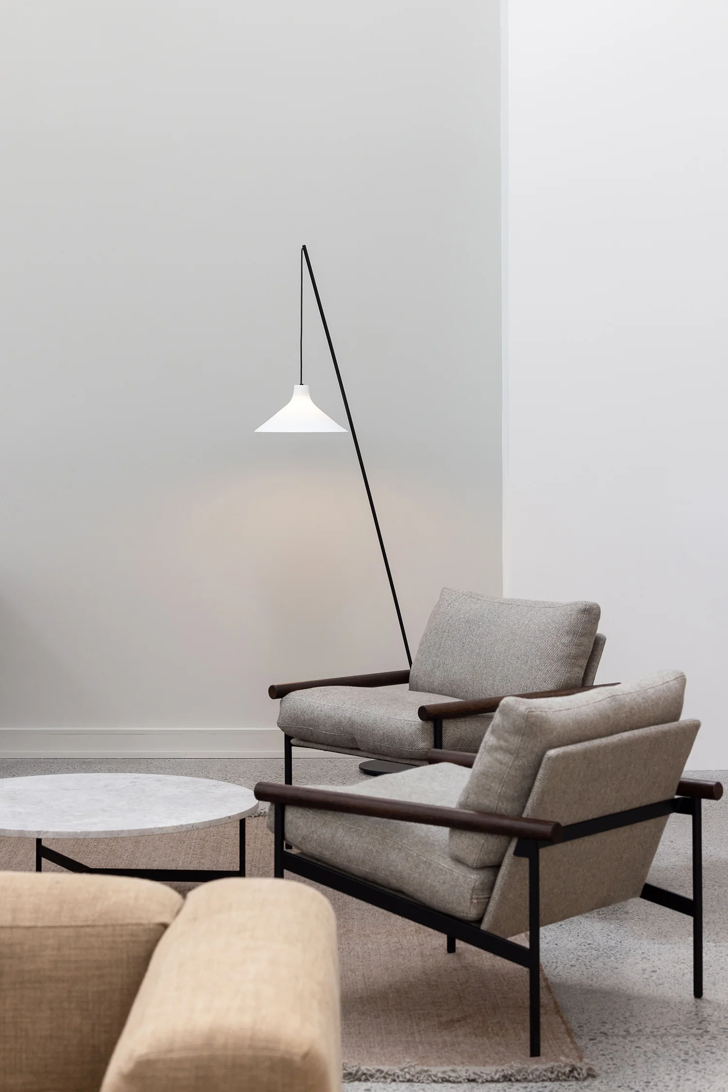 Parallel Chair - Image 10