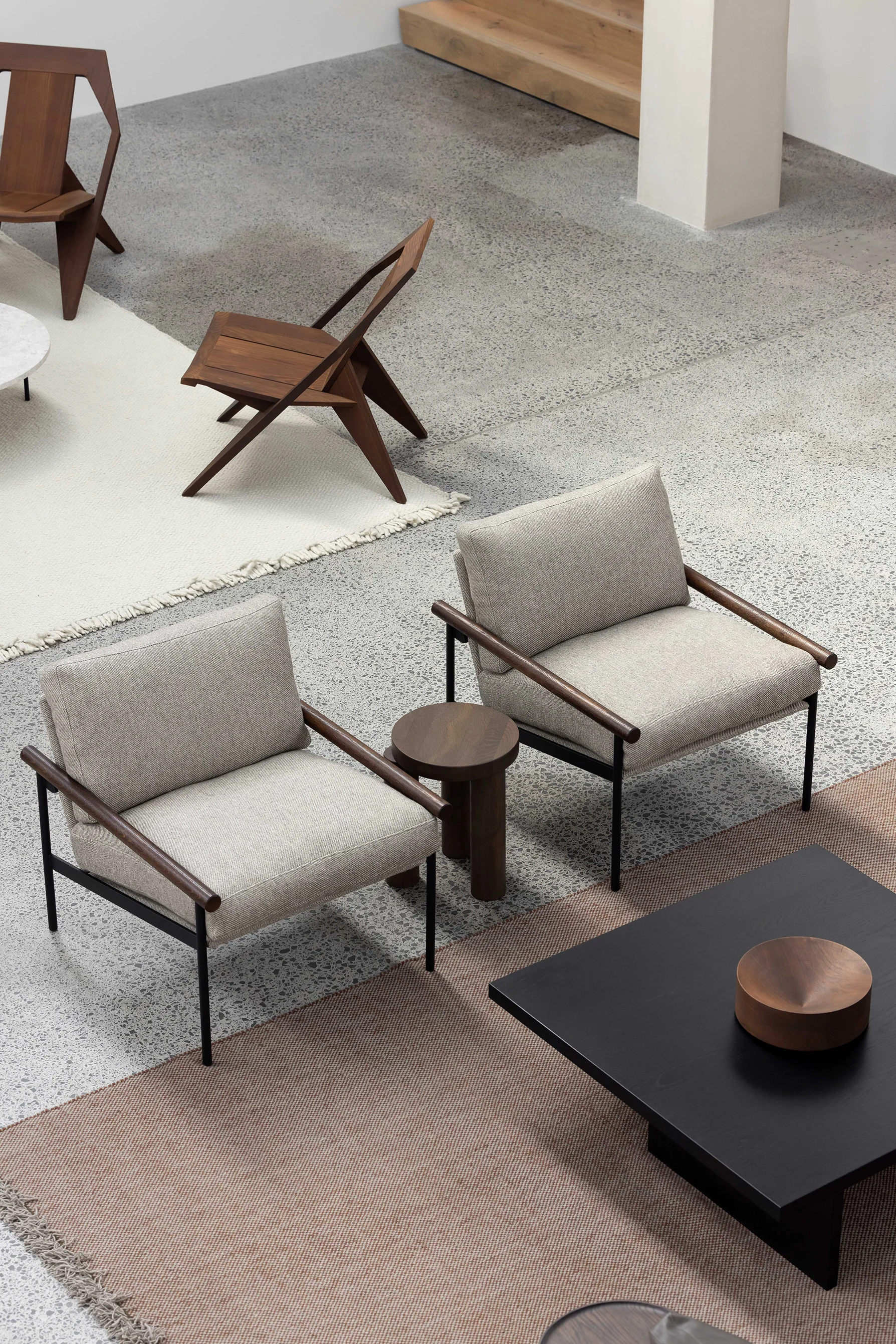 Parallel Chair - Image 7